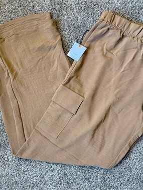 Brand new comfy cargo women size XL